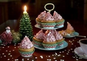 Vánoční cupcakes s malinovým krémem závěr 2